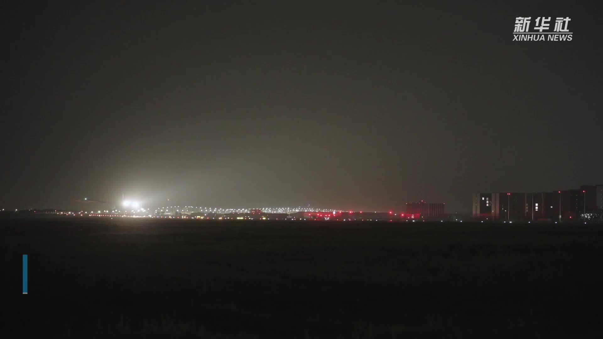 广州白云国际机场第五跑道成功试飞