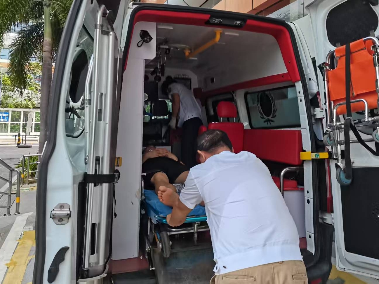98分钟生死时速：三亚中心医院胸痛中心无缝衔接成功救治急性心梗患者
