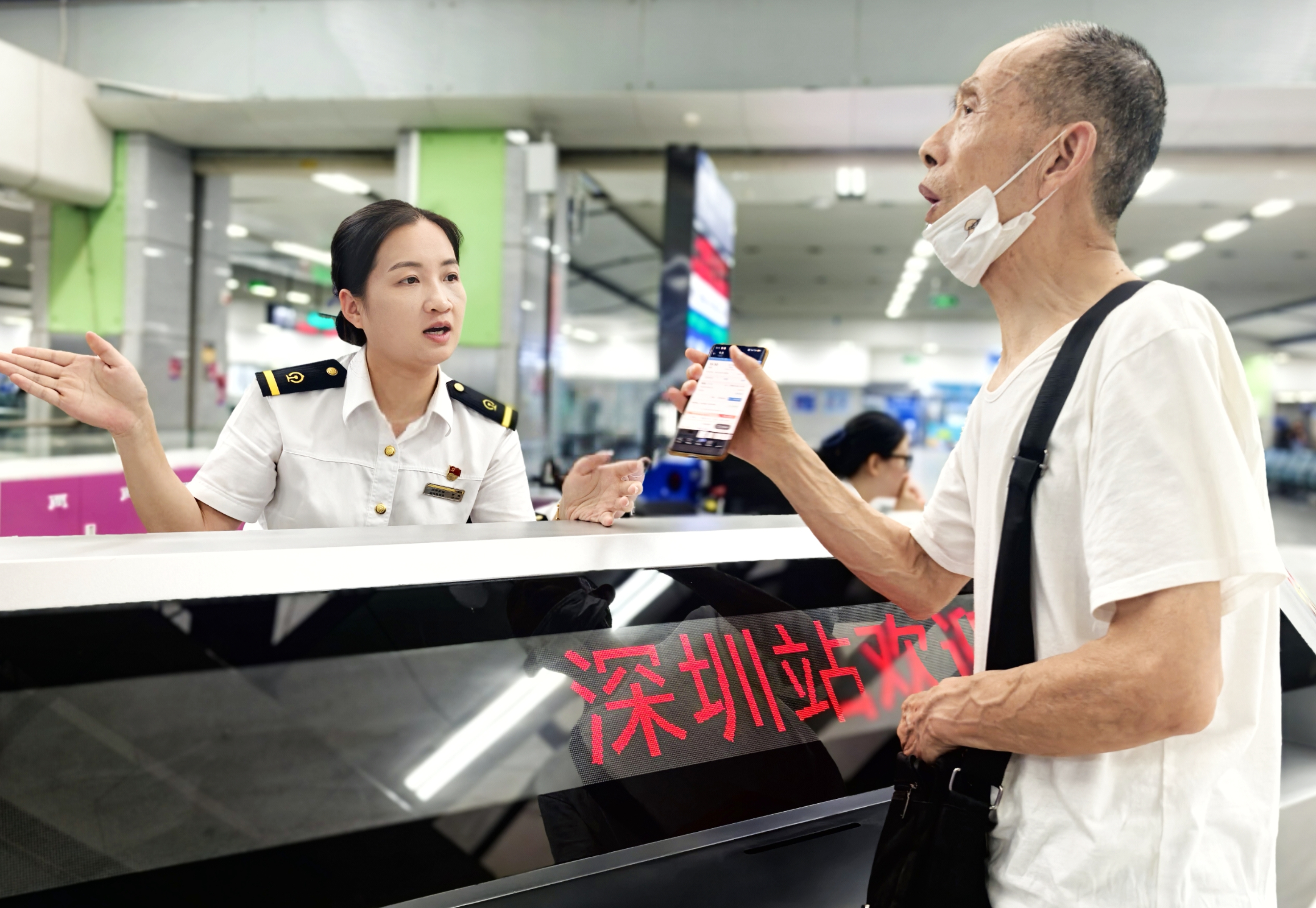 深圳铁路暑运首月，多措并举保障旅客出行 深圳铁路旅客到发量超1700万