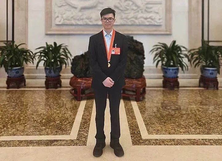 “天才少年”彭志辉获国家非公经济领域最高表彰,雷军、马化腾曾获该殊荣