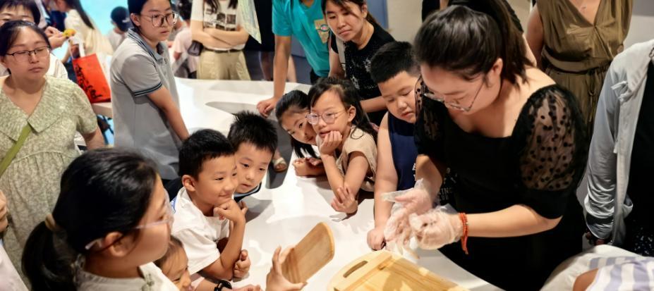 沧州中西医结合医院：暑期职工子女与中医文化 “双向奔赴”