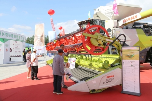 农机展现场