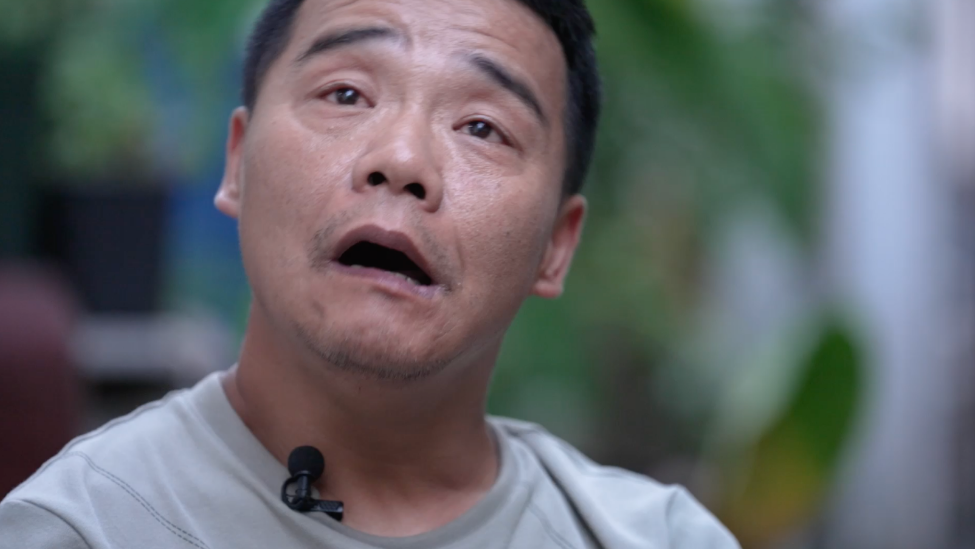 被电厂拒之门外的脑瘫少年，如今年入千万：你连狗都不如，狗能看门，你能做啥？