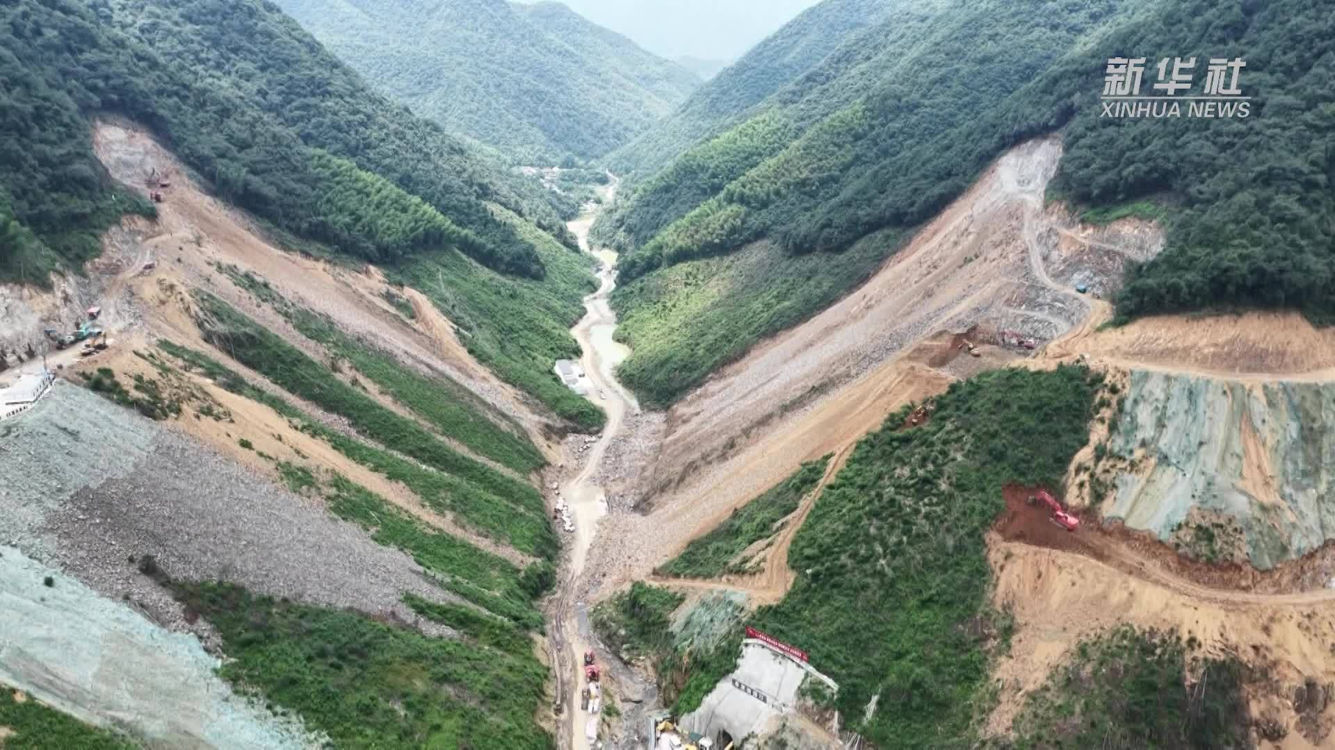 浙江桐庐抽水蓄能电站下水库泄洪洞顺利贯通