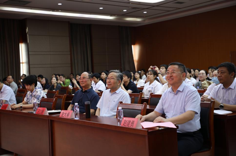 史大卓教授一行莅临沧州中西医结合医院开展高水平学术交流