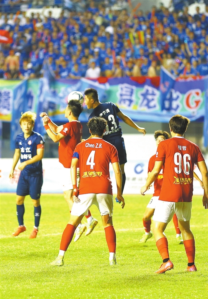 九江队客场4：2战胜鹰潭队豪取三连胜。（九江日报记者 欧阳海员 摄）