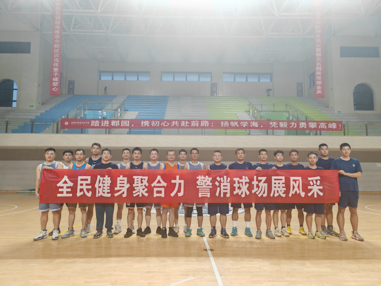 双方队员合影留念