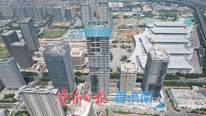 项目强省会｜济南西部“第一高”建设持续推进 幕墙安装进度提速