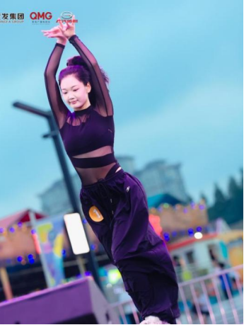 青春集结！“啤酒欢乐女神”首场半决赛即将在青岛西海岸新区金沙滩啤酒城燃情开启！