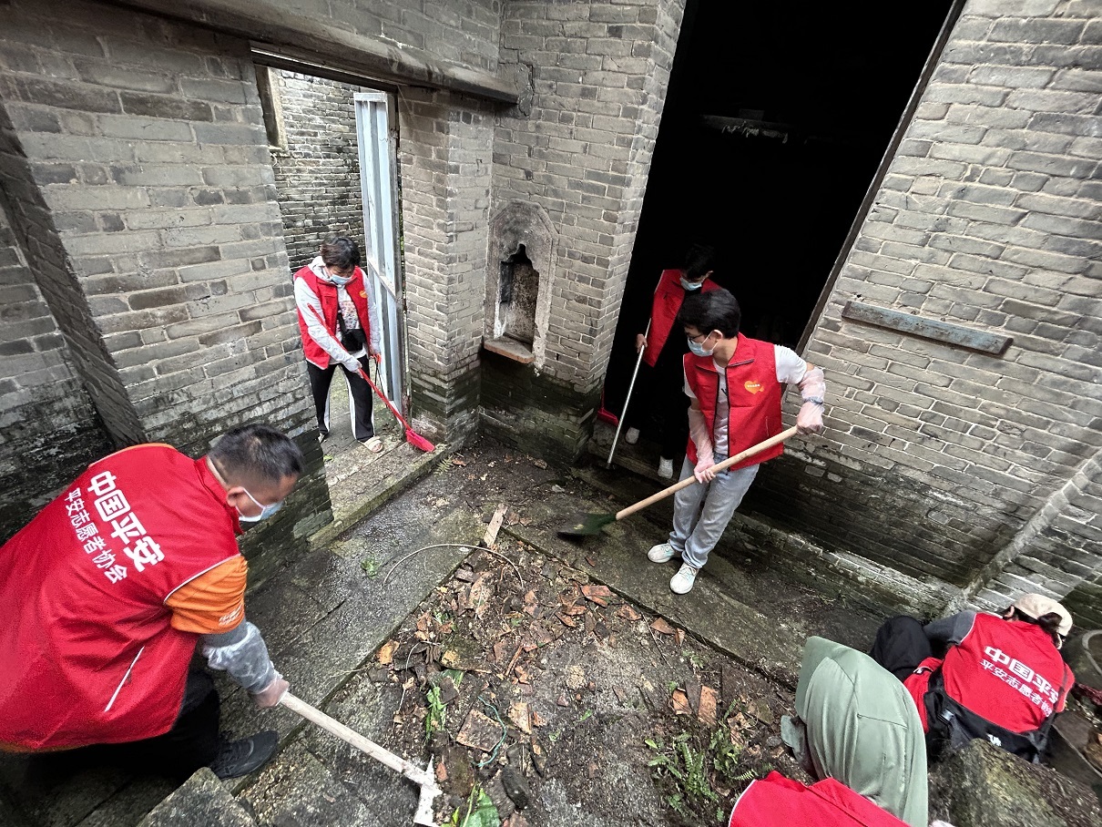 平安产险佛山分公司:积极开展蚊媒防控工作 筑牢基孔肯雅热预防屏障