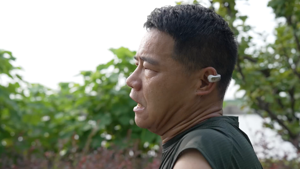 脑瘫厂长陆鸿：互联网发展快得让人窒息，连睡觉都觉得耽误时间，最近我靠跑步找回了呼吸