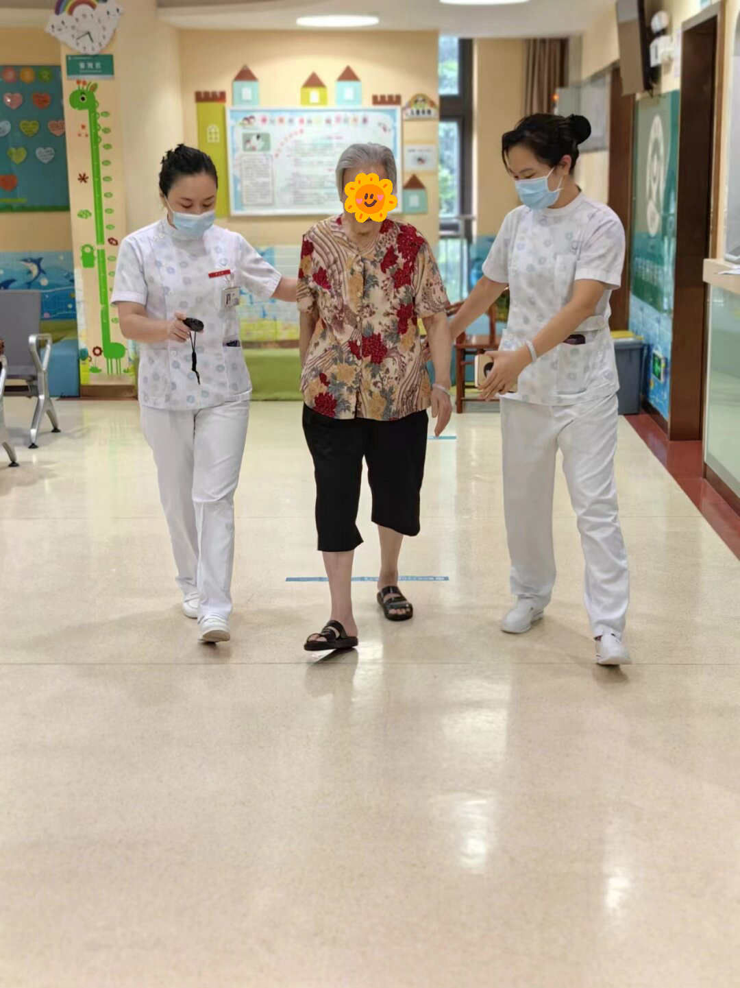 从诊疗到照护 给患者更高效更省心的就医体验—广中医深圳医院7案例获评国家卫健委创新案例