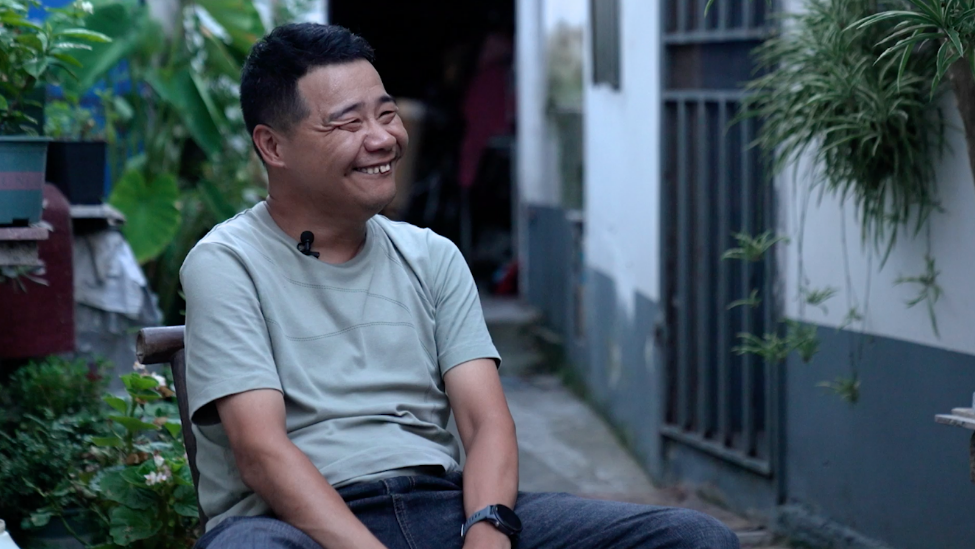 那个被骂“狗都不如”的脑瘫少年，如今已年入1500万：给我们一点点机会，也能成为家里的顶梁柱