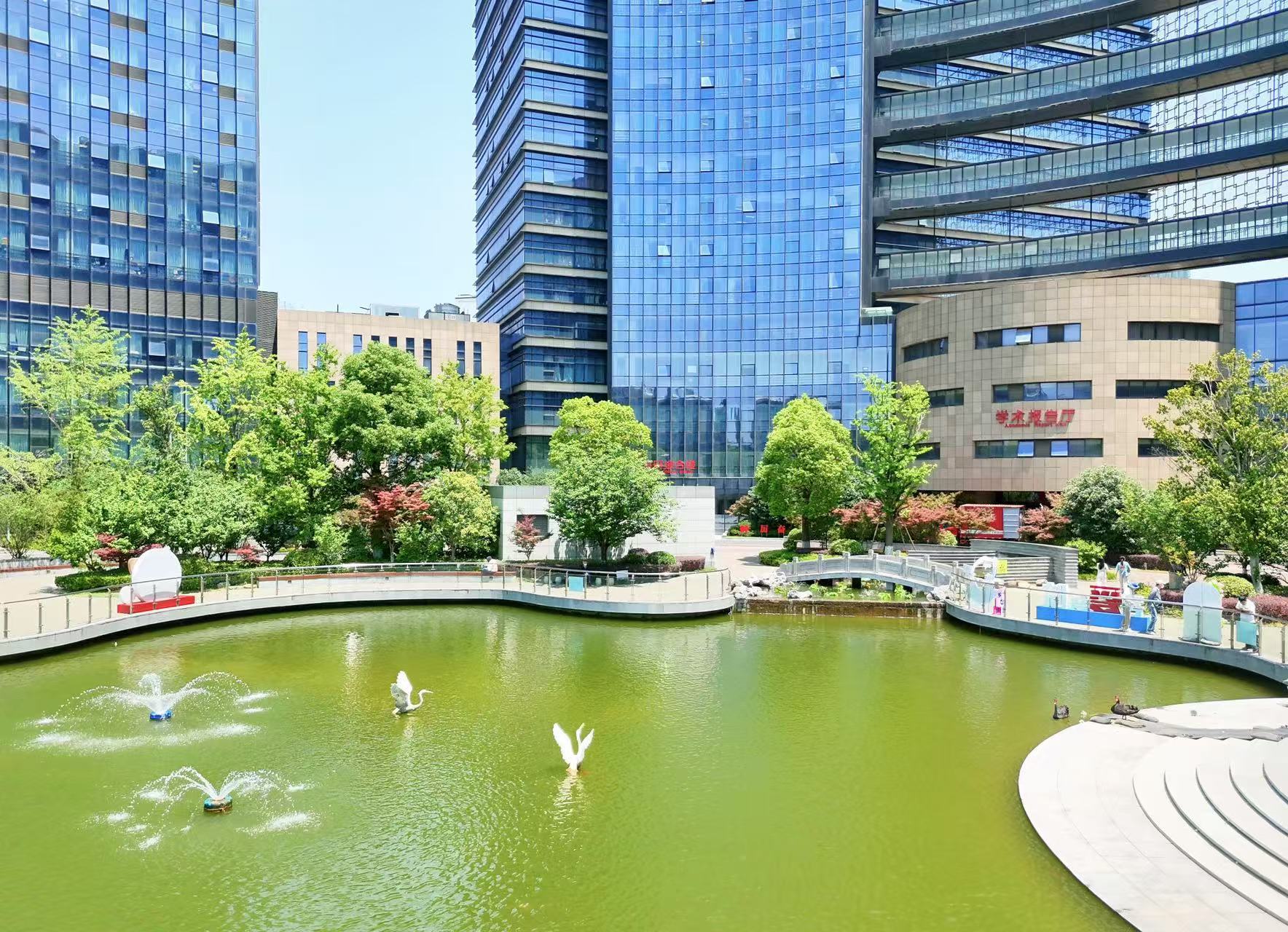 南京首家金陵医派教学示范门诊落户市中医院 传承中医精髓展职业担当