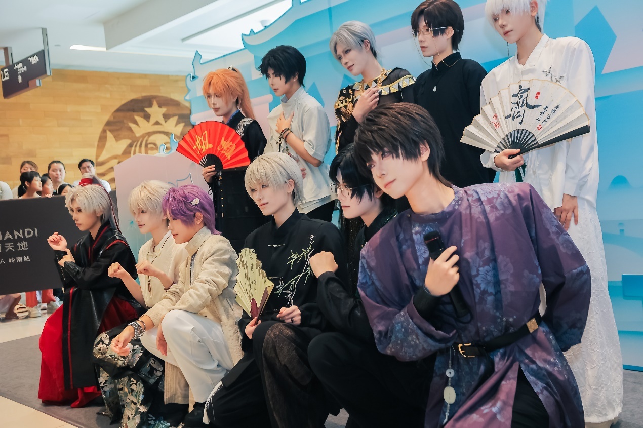 岭南天地2025天地趁墟节火热进行 “充下电先”治愈都市疲惫心灵