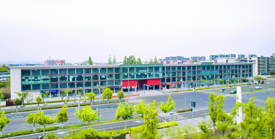 （上图）宁波市绿色低碳概念验证中心。董梦云 | 摄