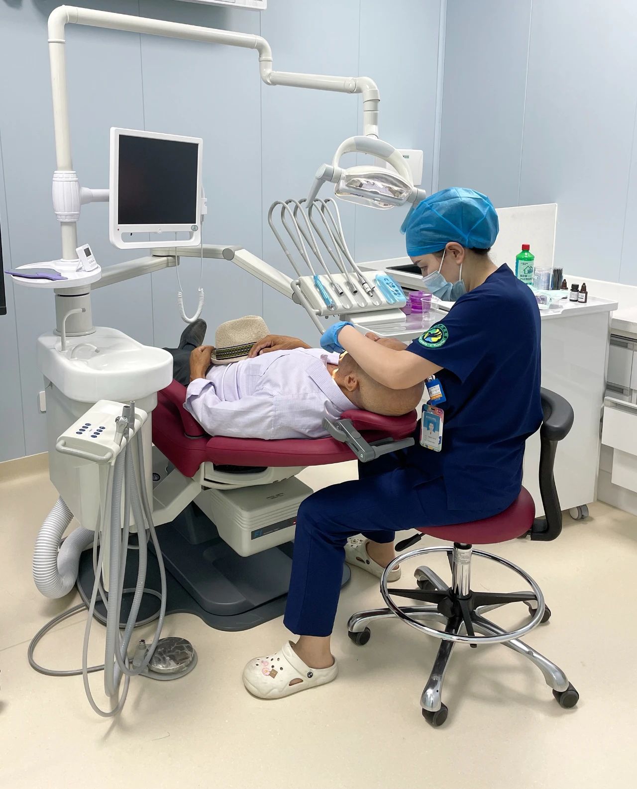 宁波援疆让库车群众的口腔治疗变轻松