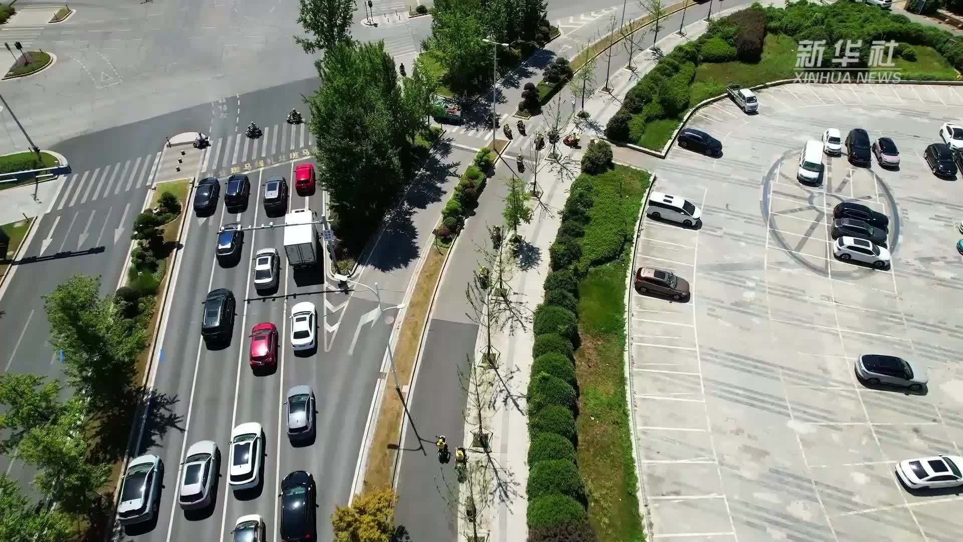 浙江：外卖骑手“随手拍”共同参与食品安全监督