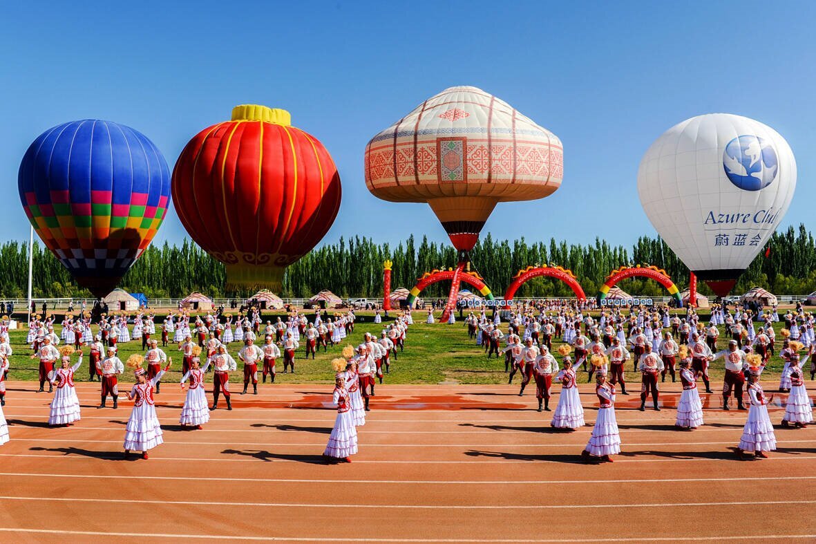 人人争做宣传员　阿克塞民族团结范儿拉满