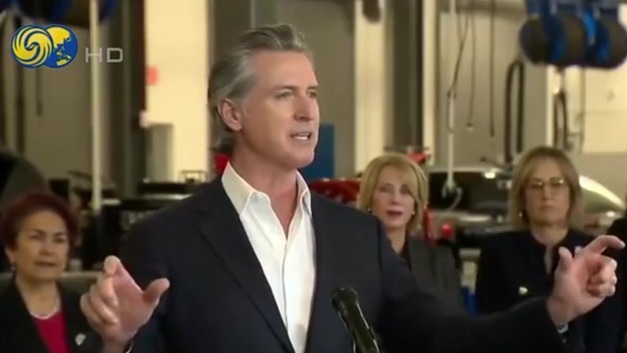 美媒：选区重划给加州州长打击特朗普机会