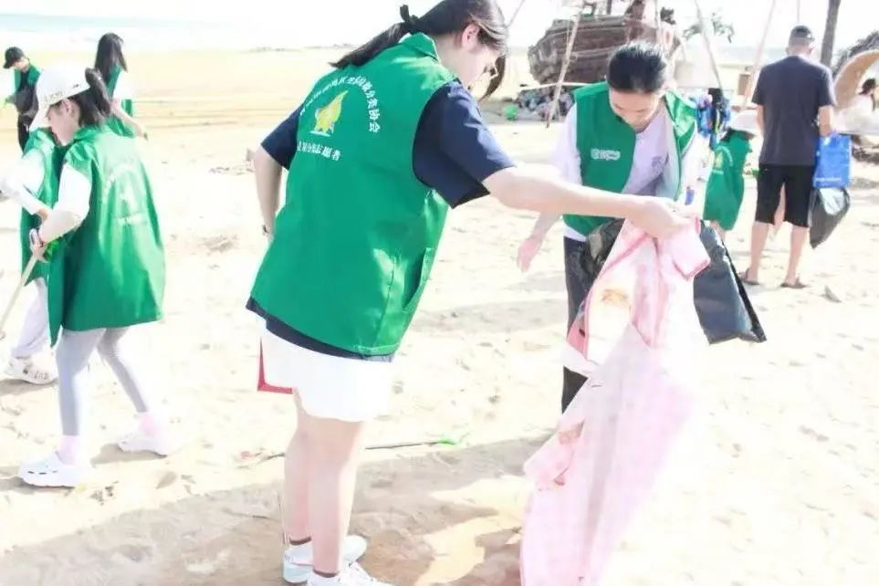 无废啤酒节，共筑青岛西海岸新区金沙滩啤酒城绿色狂欢！