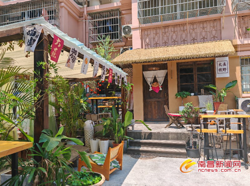 豐和花園小區內隨處可見的創意飲品店