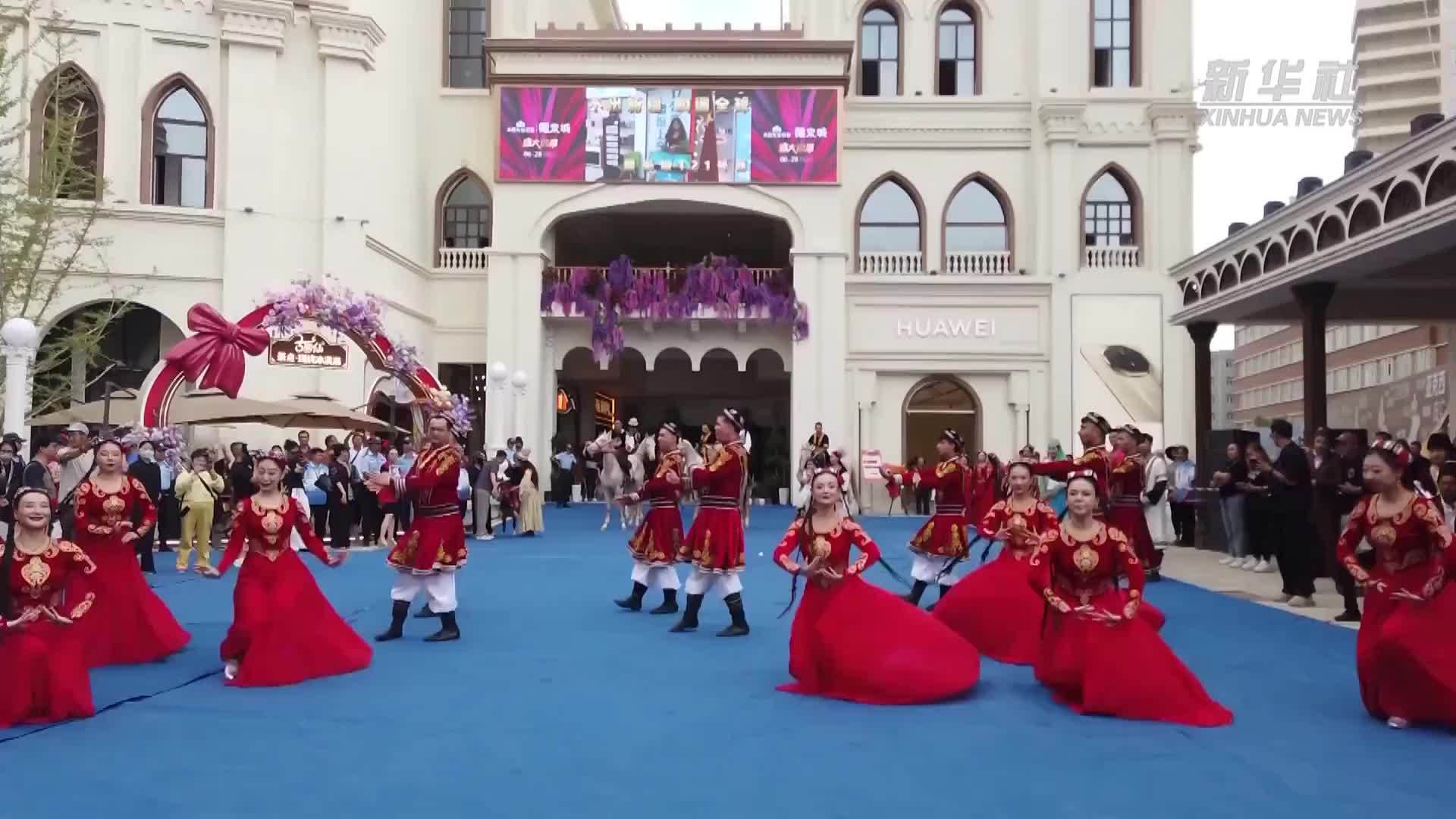 从“打卡”到“沉浸”新疆乌鲁木齐旅游热度持续攀升