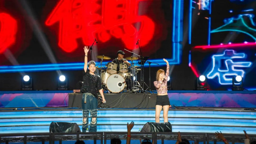 啤酒麦香遇见世界韵律！青岛西海岸新区金沙滩啤酒城即将迎来世界级演出盛宴