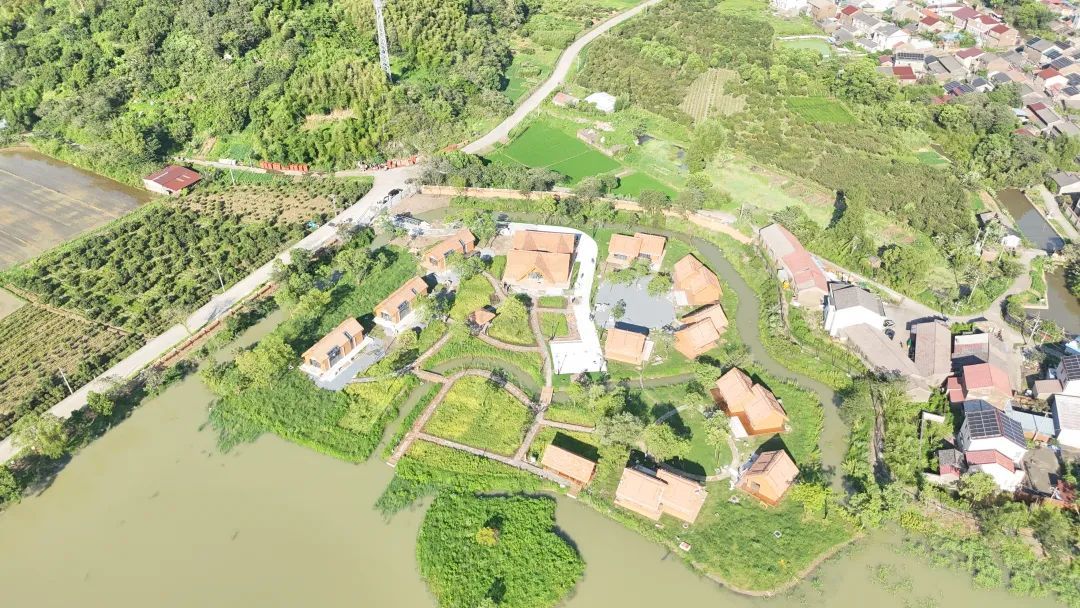 正在建设中的河姆渡考古遗址公园启动区(一期)项目。