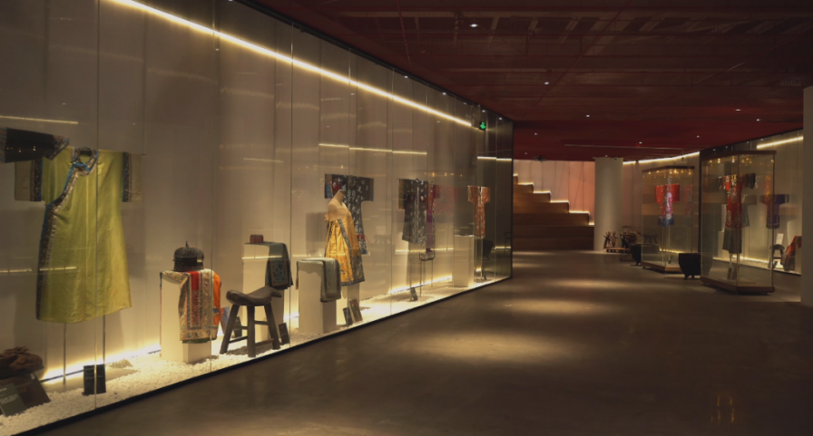 （艺之卉百年时尚博物馆）