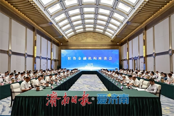 张一 摄