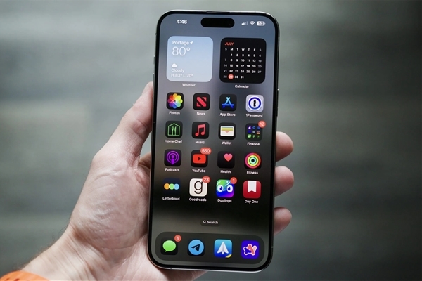 曝iPhone 18相机巨变:首发三星全新图像传感器