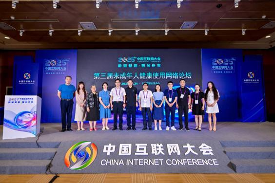 YUL_0351_1460135002-3844102208