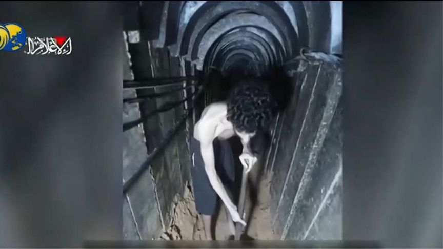 哈马斯公布以色列人质视频，以色列总理：感到极度震惊