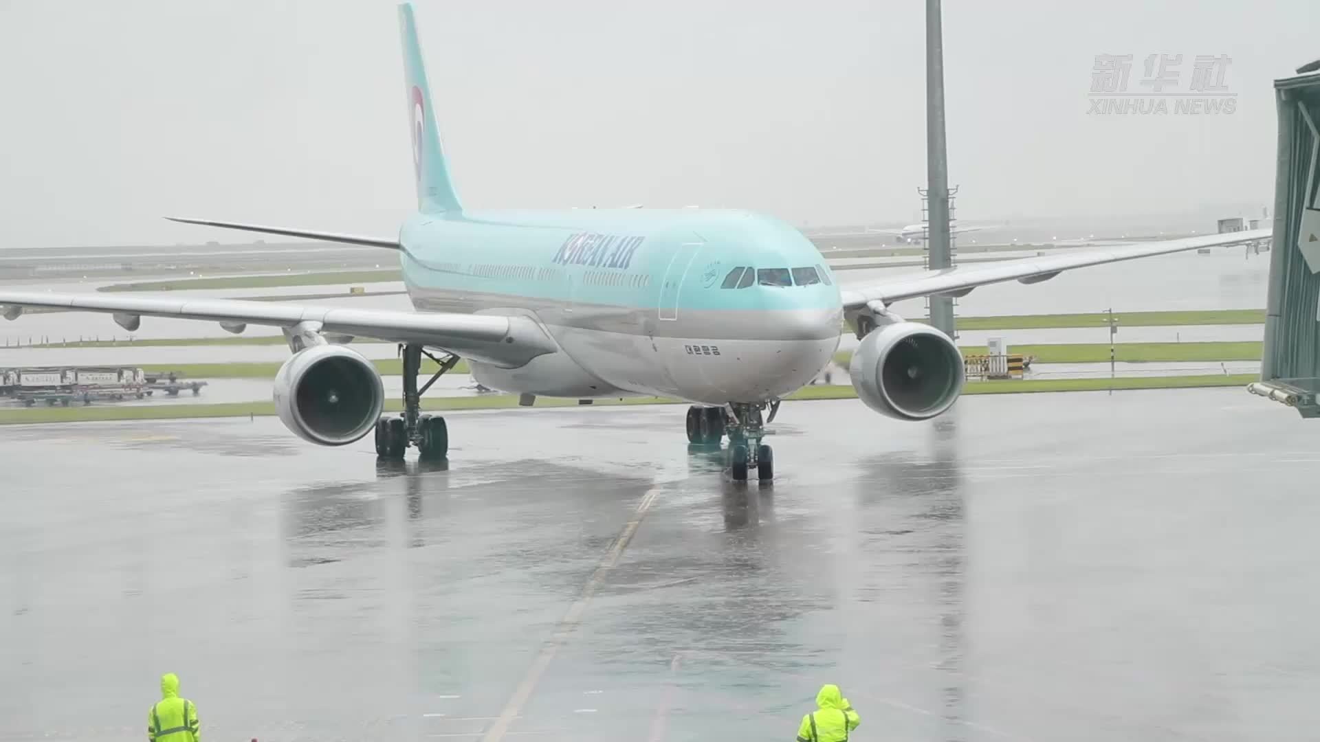 强降雨影响！深圳机场发布大面积航班延误预警