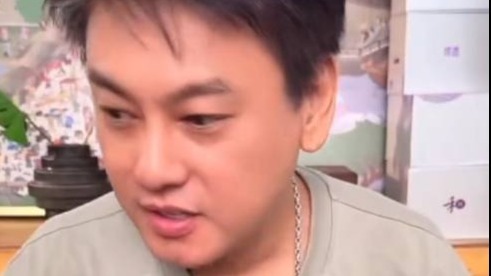 朱孝天自曝已删除贾玲微信封面图