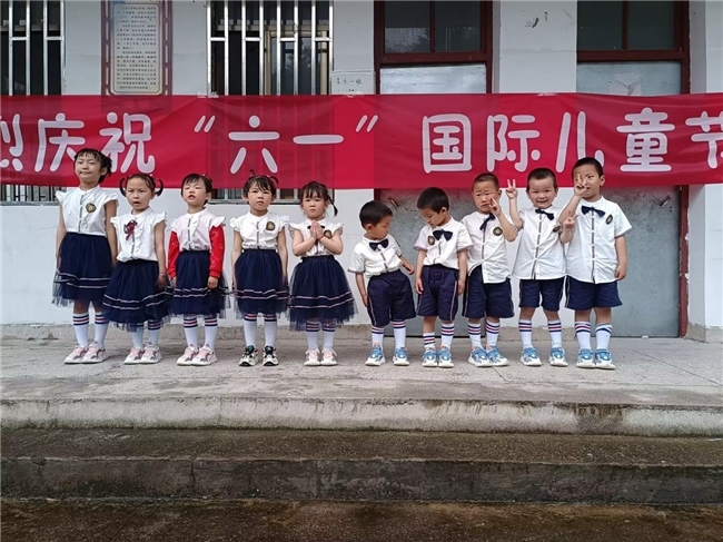 戴向阳：二十年如一日，以初心照亮山村孩子的未来