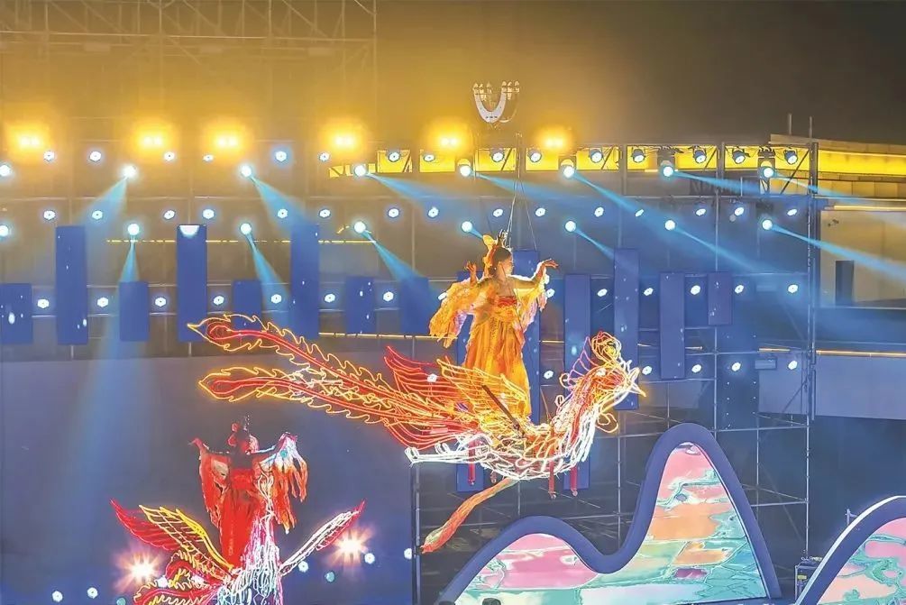 盐湖景区“盬湖新夜 飞天盛宴”沉浸式夜游 图源：运城文旅
