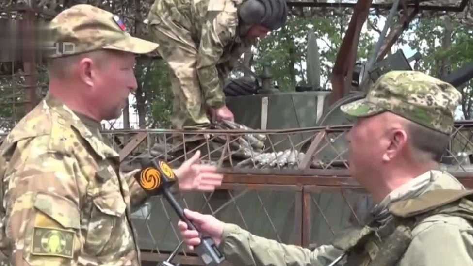 第98空降师炮兵力助俄军夺取乌东重镇