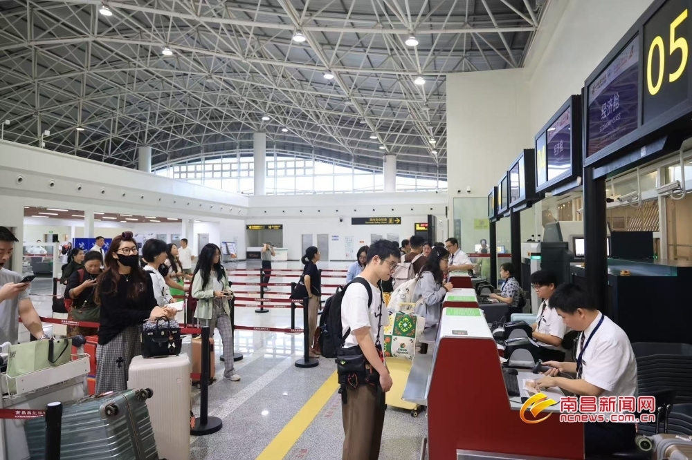 南昌往返新加坡直飞航线复航(图)