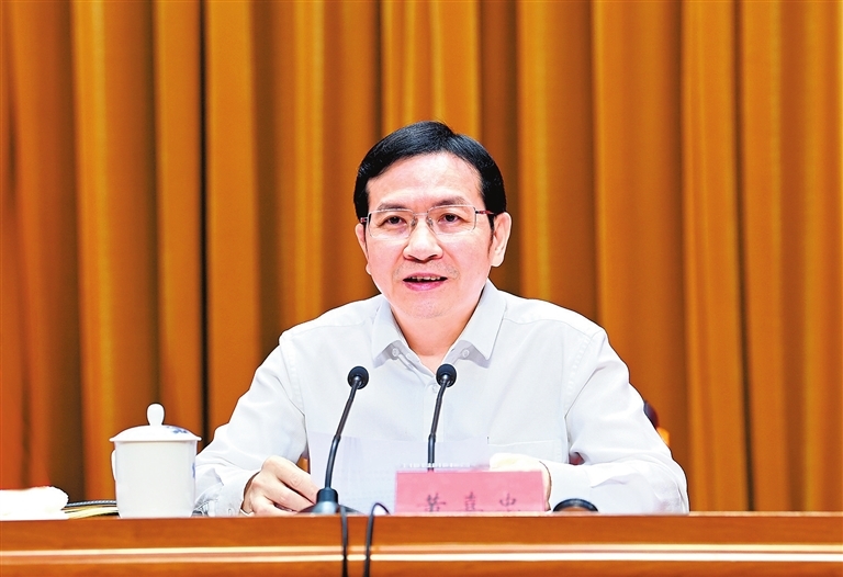 市委書記黃喜忠在會上講話。　　記者劉凱 攝