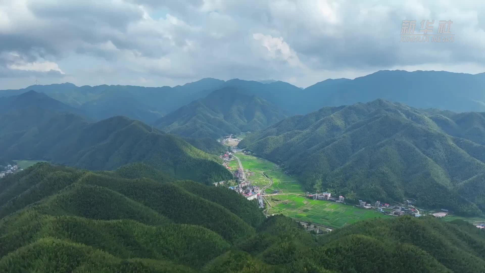 湖南双牌：阳明山上享清凉