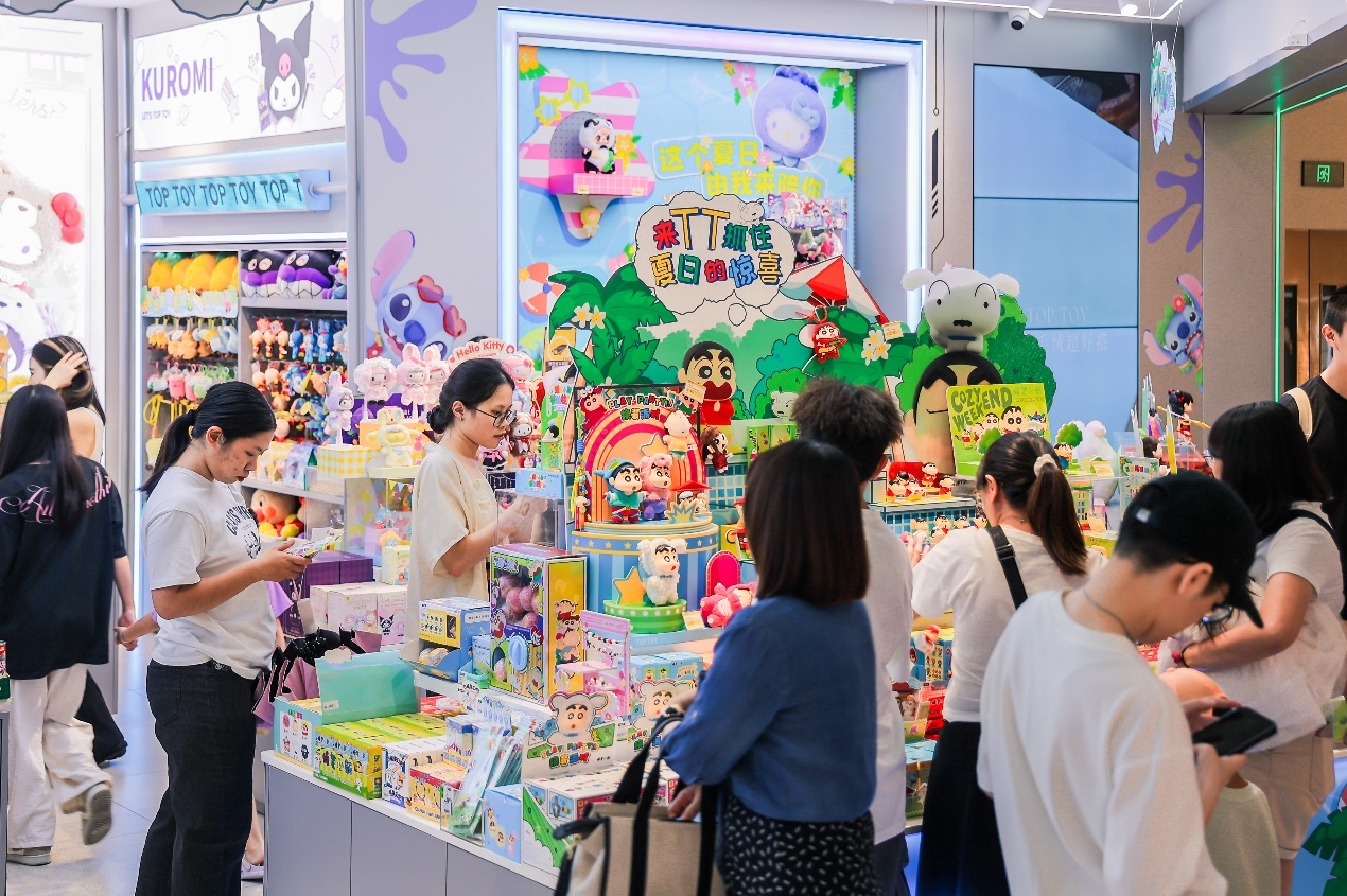 岭南天地2025天地趁墟节火热进行 “充下电先”治愈都市疲惫心灵