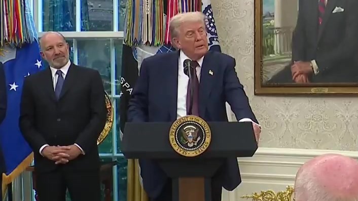 民调称马斯克是美国最不受欢迎的公众人物，特朗普回应