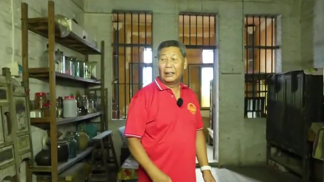 近百年前修建的梅家大院，今天还在住人，内部到底是什么样的？