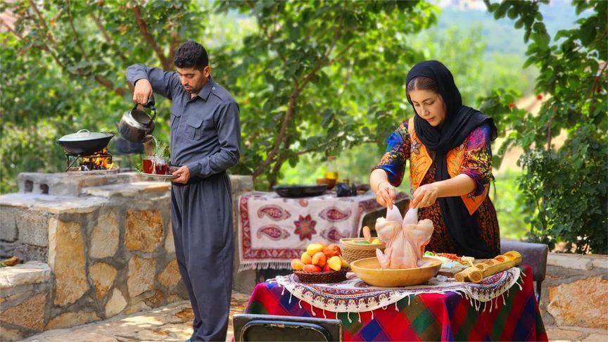 伊朗波斯美女制作乡村美食，利用最新鲜食材制作独特美食