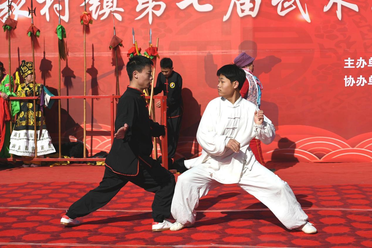 春节期间，梁家村镇开展武术展演（资料图片）。魏建通 摄