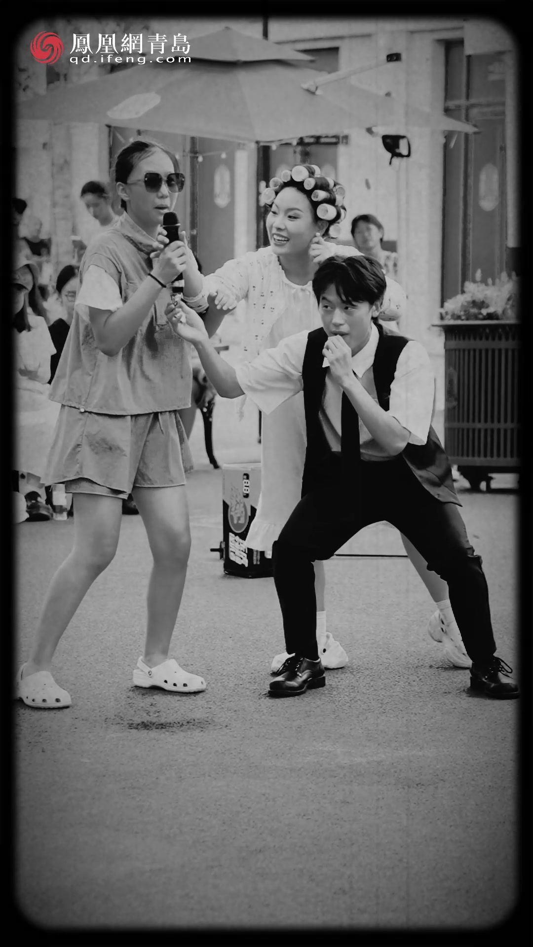 凤凰视频|漫步老城即兴入戏，邂逅电影式浪漫！