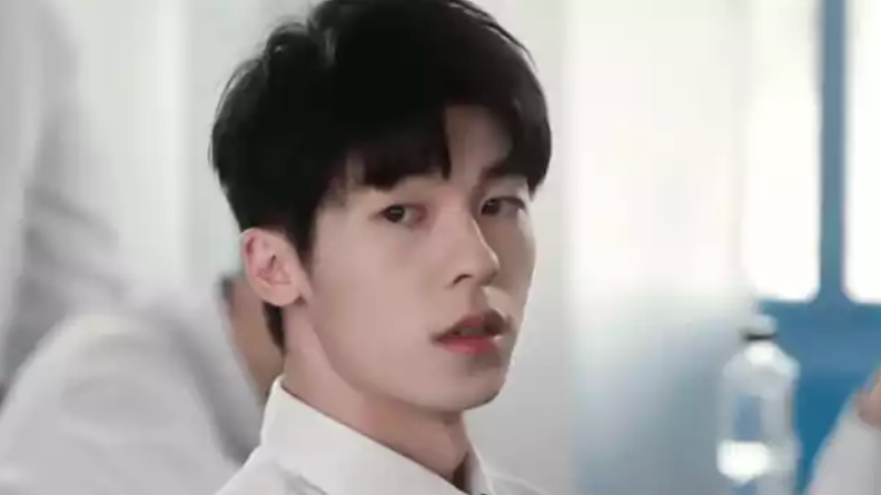 许光汉退伍韩国粉丝到场支持，他是怎么红出圈的？封面图