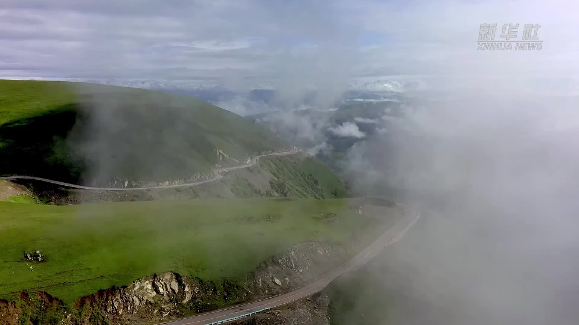 新疆自驾游火爆 新模式撬动“车轮经济”